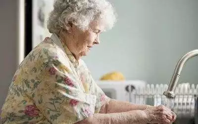 COVID-19 Avoidance: How to Transition Your Elderly Loved One to Senior Home Care