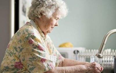 5 Signs Your Loved One May Need In-Home Care