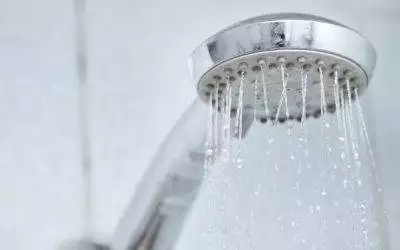 10 Tips to Get Someone with Dementia to Shower