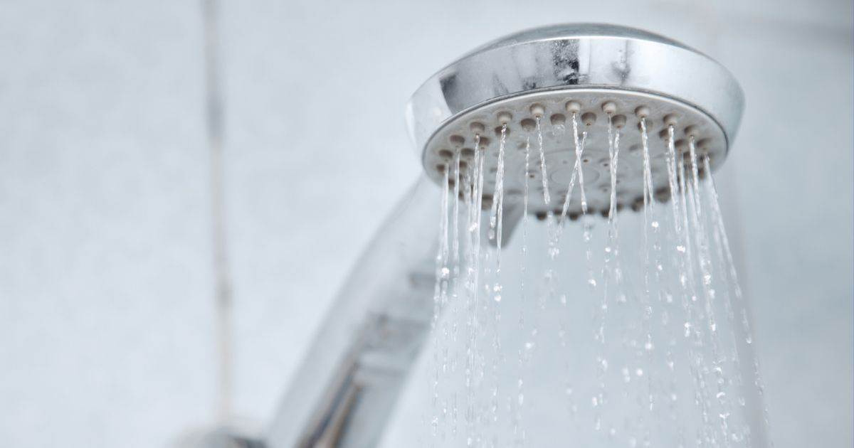 10-tips-to-get-someone-with-dementia-to-shower-arista-home-care-solutions